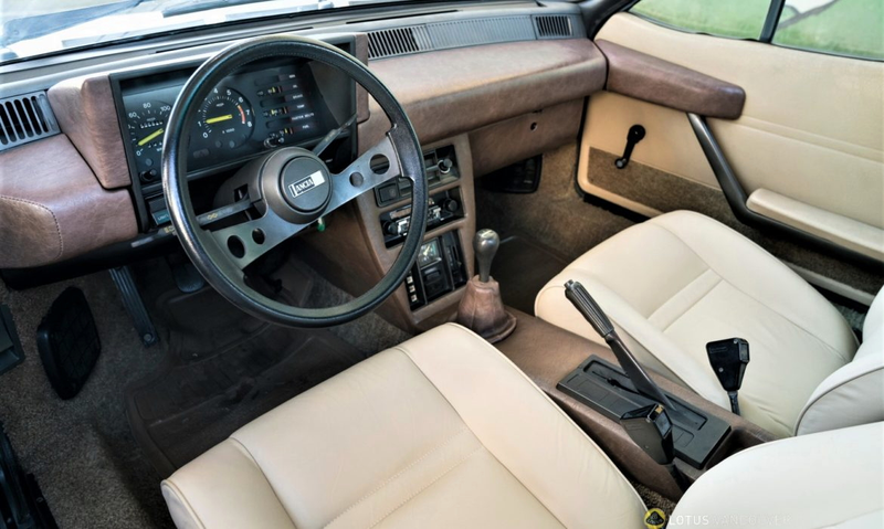 Illustration for article titled At CAN$15,000, Would You Willingly Be The Frog To This 1976 Lancia Scorpion?